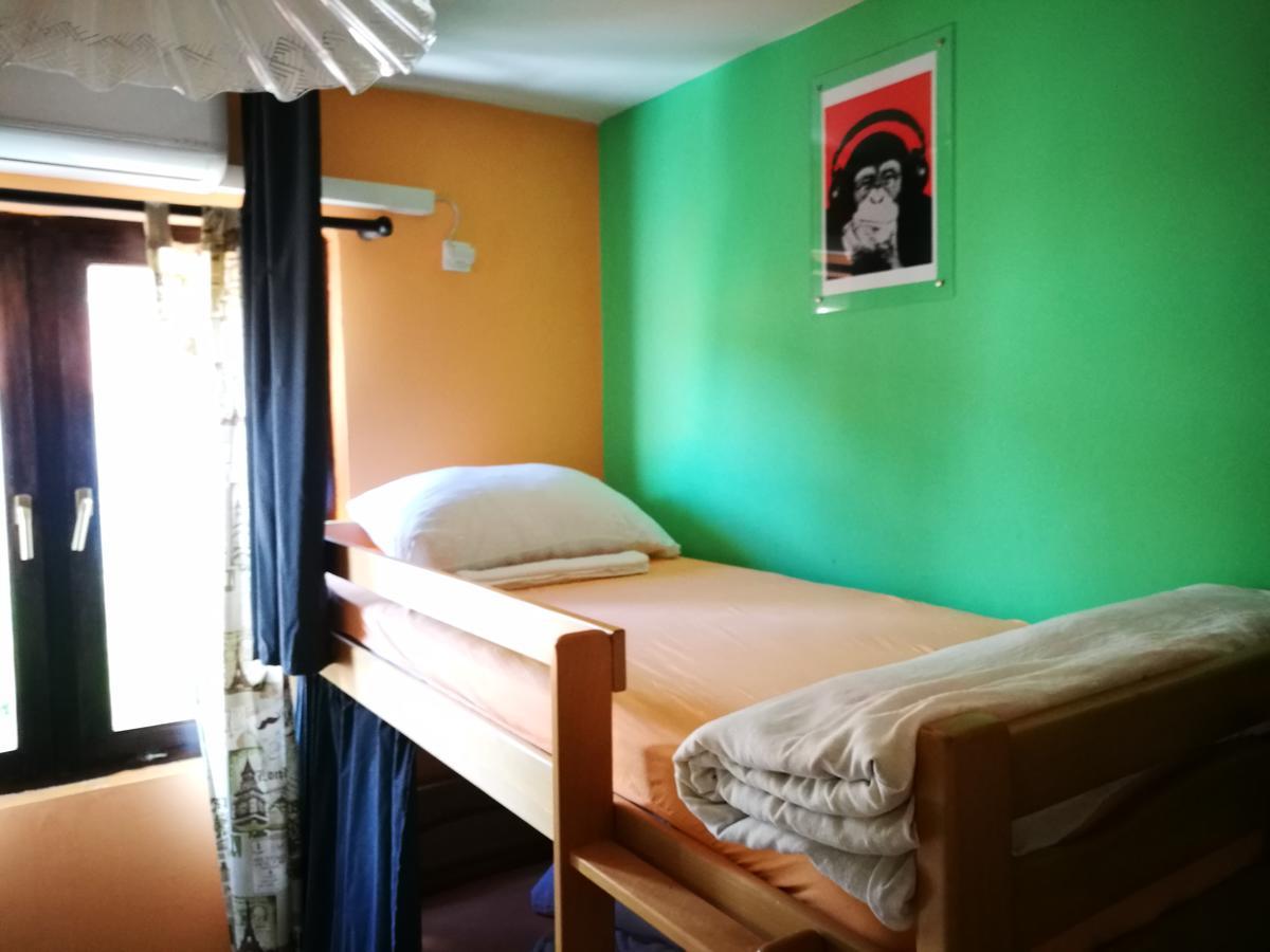 Balkaneros Hostel 모스타르 외부 사진